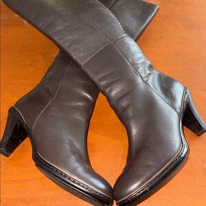 Sofft Elegant Brown Leather Women's Boots
